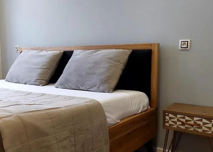 Zuma, 5 Min Walk To The Center Apartment *