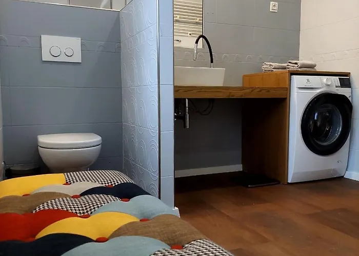 Zuma, 5 Min Walk To The Center Apartment *